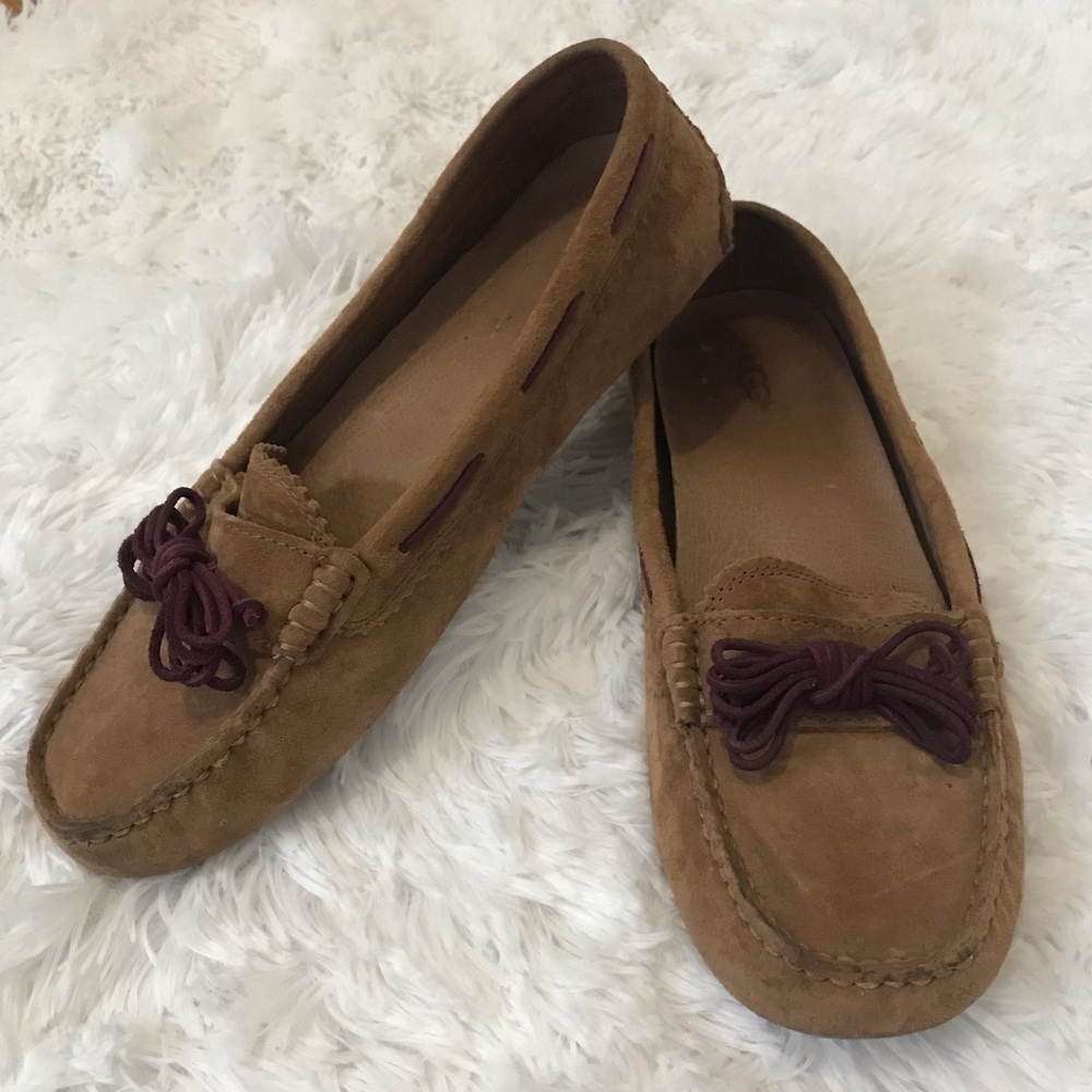 Ugg Australia "Meena" Suede Driver Moccassins Tan and Purple Size 8 1/2 EUC